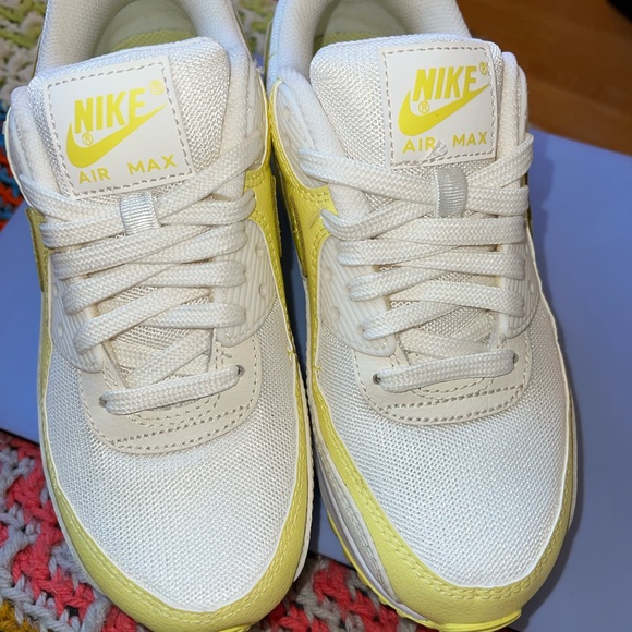 Nike Air Force 1 Low Shadow SE - Picture 2 of 6